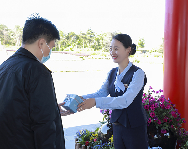 父亲节节日礼品赠送